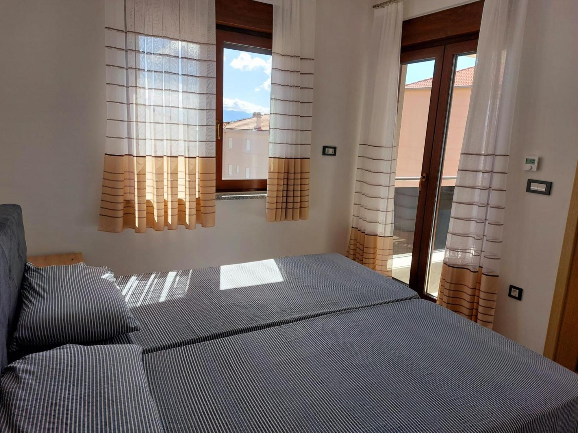 Apartmani Ivana Novi Novi Vinodolski Luaran gambar